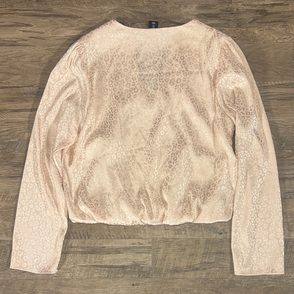 Sincerely Jules Blush Leopard Print Blouse - Size L - Picture 5 of 11